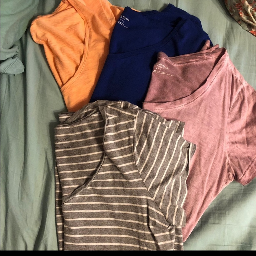 4 short sleeve maternity shirts